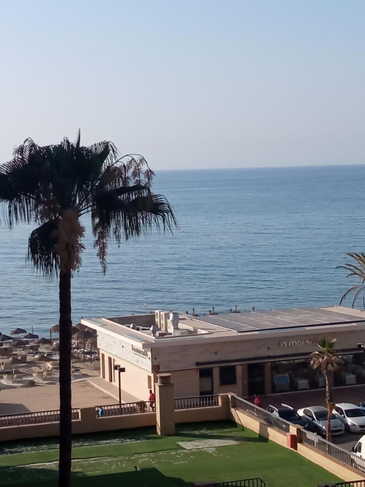 Apartamento Ronda 4 Boliches Primera Linea De Playa Fuengirola Eksteriør bilde